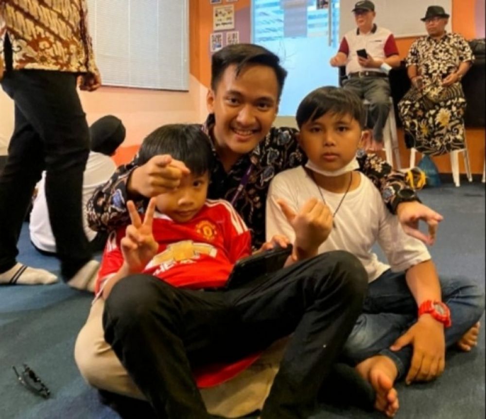 Mahasiswa FIB Unair, Hanzalla Armand, menjadi salah seorang mahasiswa yang berhasil raih kesempatan program IISMA. (ist) 