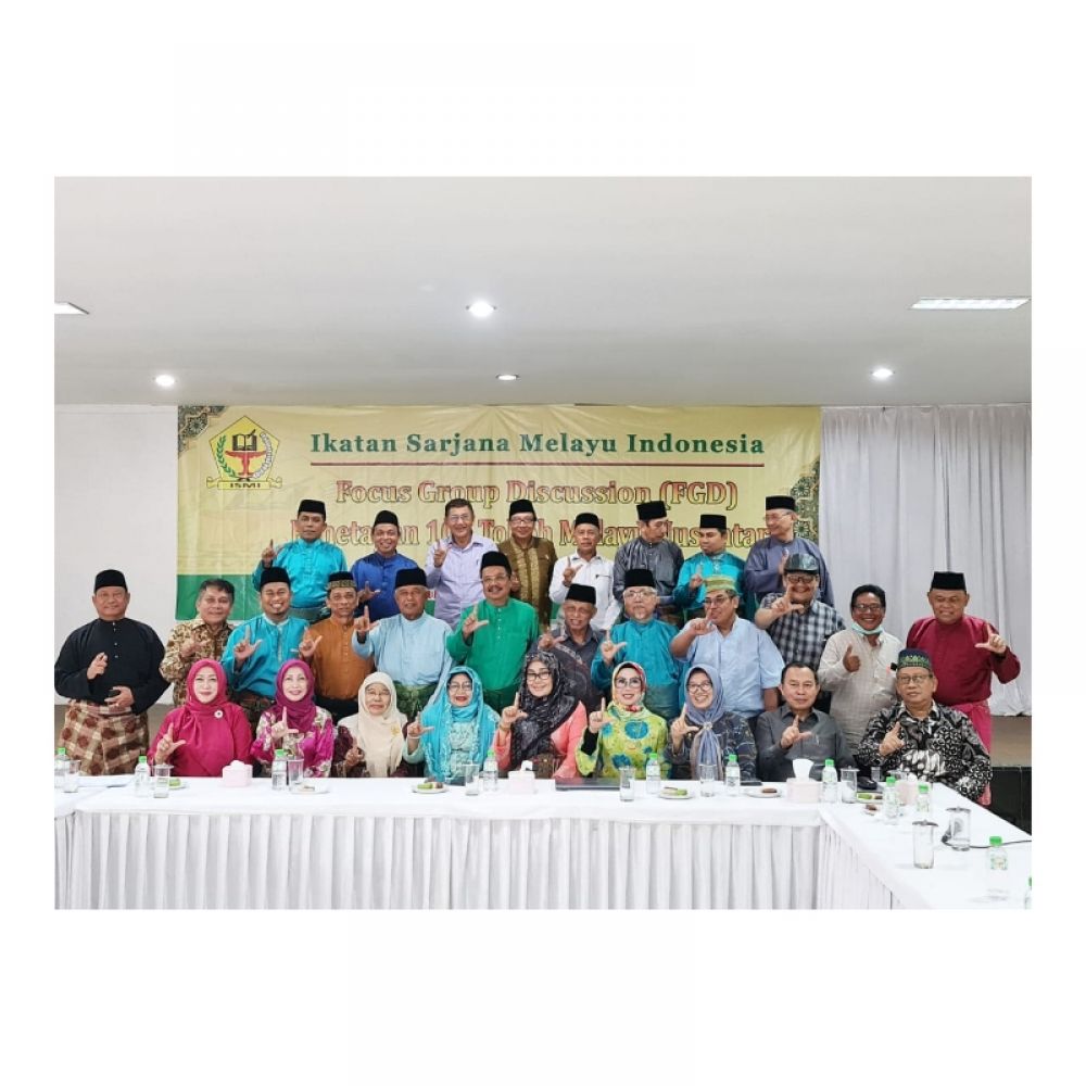 Pengurus Besar Ikatan Sarjana Melayu Indonesia berfoto bersama. (Ist) 