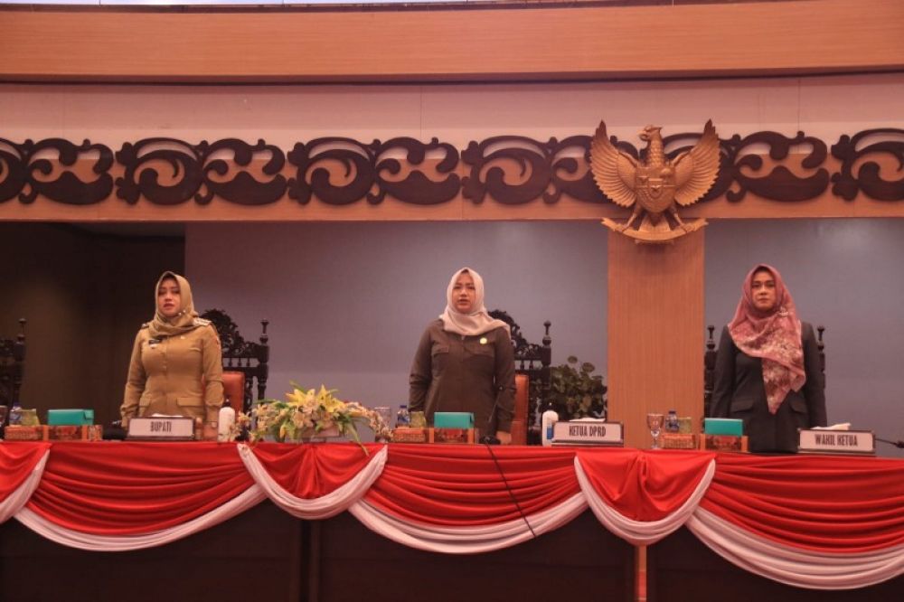 Bupati Mojokerto Sampaikan KUA PPAS PAPBD 2023, Rapat Paripurna DPRD