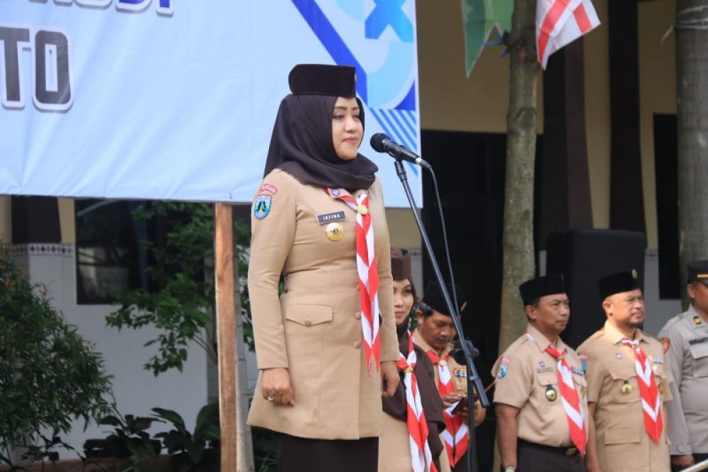 Bupati Mojokerto Kak Ikfina Fahmawati saat menghadiri orientasi prasiaga pembina pramuka. (Ist) 