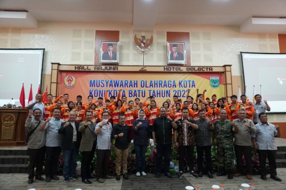 Dianggap sosok yang tepat, Sentot Ari Wahyudi secara aklamasi disepakati memimpin KONI Batu Masa Balakti 2022 - 2026. (istimewa)