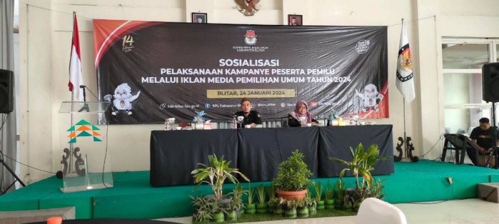 KPU Kab Blitar sosialisasi ketentuan pemasangan ikan kampanye. (Ist) 