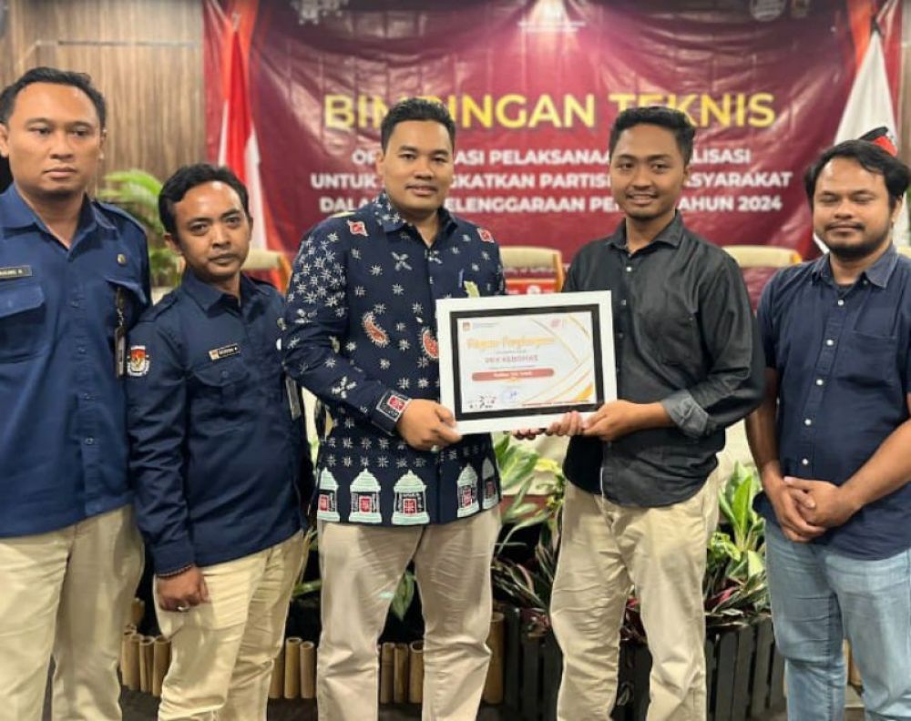 KPU berikan penghargaan kepada PPK. (Ist) 