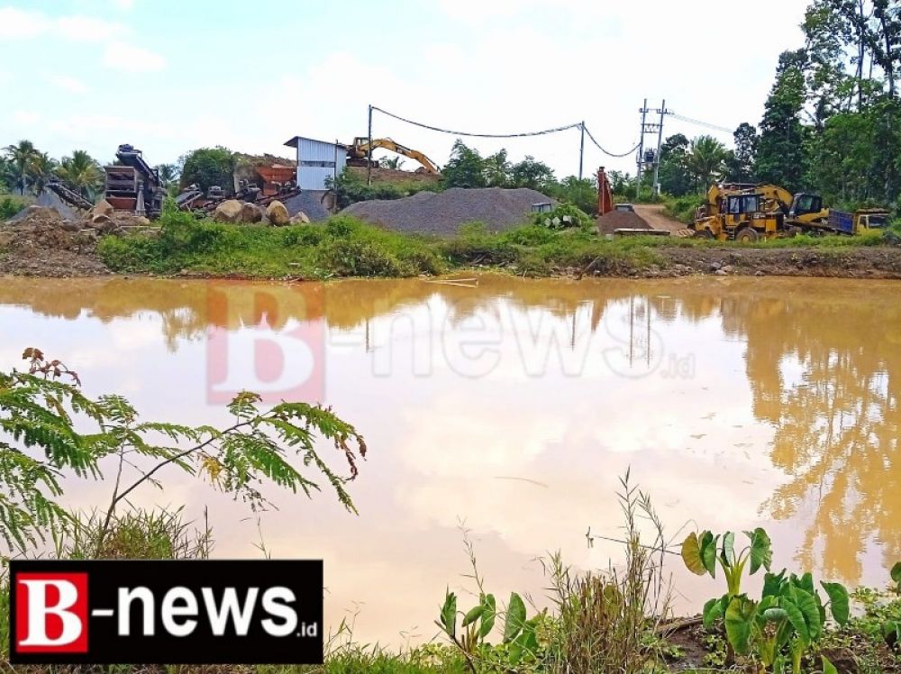 Kubangan tambang galian C ini yang menyebabkan tiga bocah tewas tenggelam dan mengapung. ( irw) 