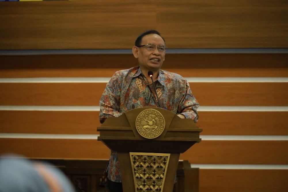 Rektor UNAIR Prof. Dr Mohammad Nasih SE MT Ak. (Ist) 