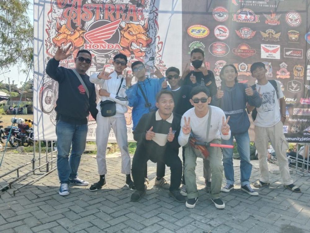 Para pengurus Komunitas Astrea Honda, Singosari Malang. (Ist) 