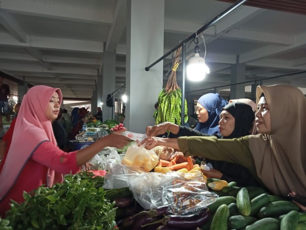 Pasar Wisata Bojonegoro yang ramai dikunjungi para pengunjung, diharapkan dapat mendongkrak pertumbuhan ekonomi. (Ist) 