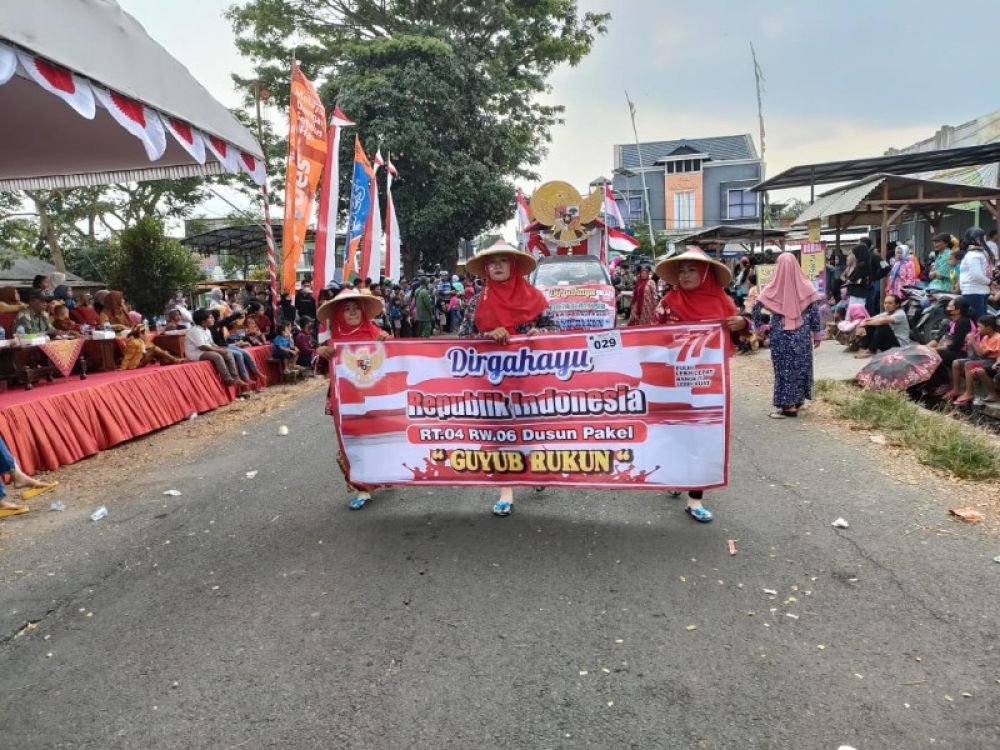 Pawai Budaya memperingati HUT Kemerdekaan RI ke 77 dan Hari Jadi Blitar ke 698 yang digelar Desa Banggle ini sangat meriah setelah dua tahun fakum karena Covid-19. (Ist) 