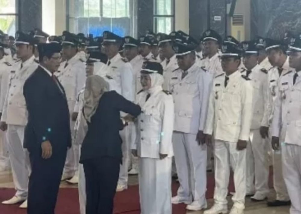Plt Bupati Bangkalan Mohni secara resmi melantik 146 Kades terpilih dalam Pilkades Serentak 2023. (Ist) 