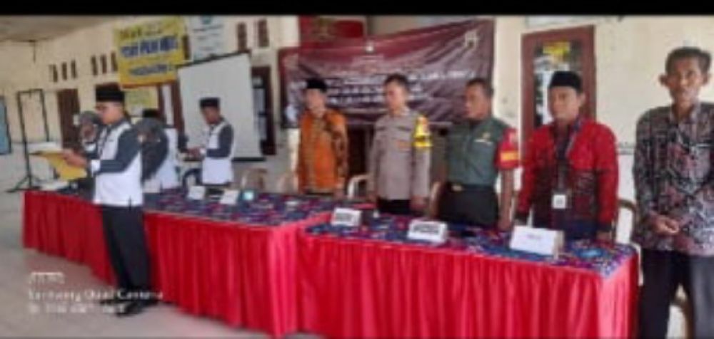 63 KPPS Desa Galis Dilantik, Ini Pesan Hasimuddin Ketua PPS