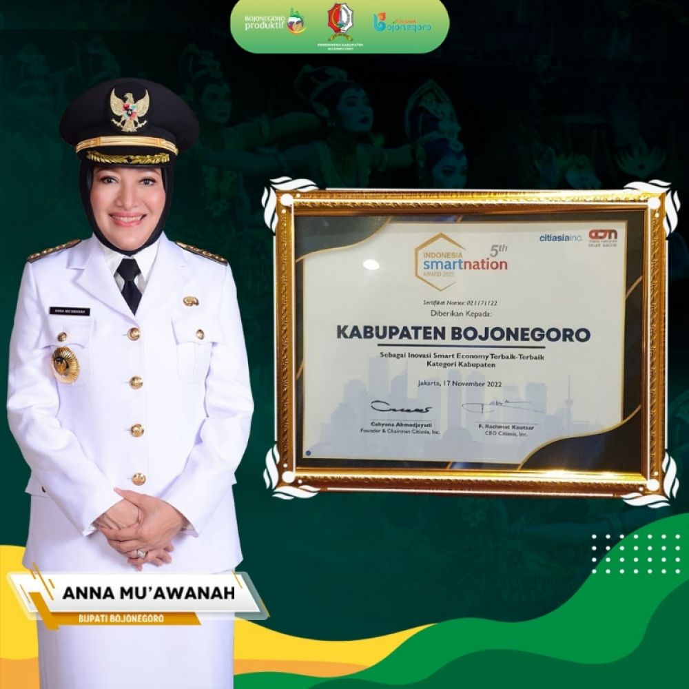 Bupati Bojonegoro Anna Mu'awanah berhasil meraih penghargaan Smart Economy Terbaik-Terbaik di Ajang ISNA 2022. (Ist) 