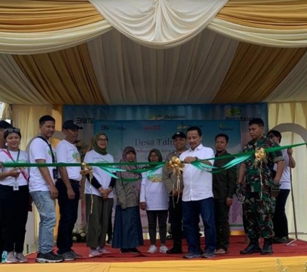 Peresmian SADARI Emas secara resmi dibuka di Desa Tulungrejo, Batu Malang ditandai dengan pengguntingan pita. (Ist) 
