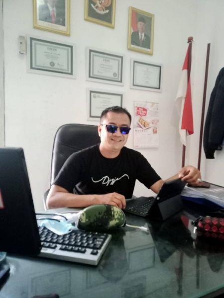 Ketua Perindo Kota Mojokerto Muhtadi Abdullah, SE, S.Kom, MM di Kantor Perindo Kota Mojokerto, Jln. Taman Siswa 67 Kota Mojokerto. (ist)