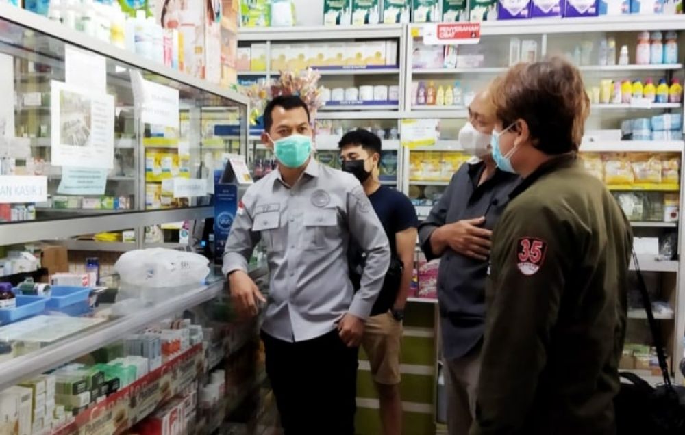 Peredaran obat sirup di beberapa apotik mulai di stop oleh Dinas Kesehatan Kota Batu menyusul adanya Surat Edaran Kemenkes Ri. (foto: doi nuri) 