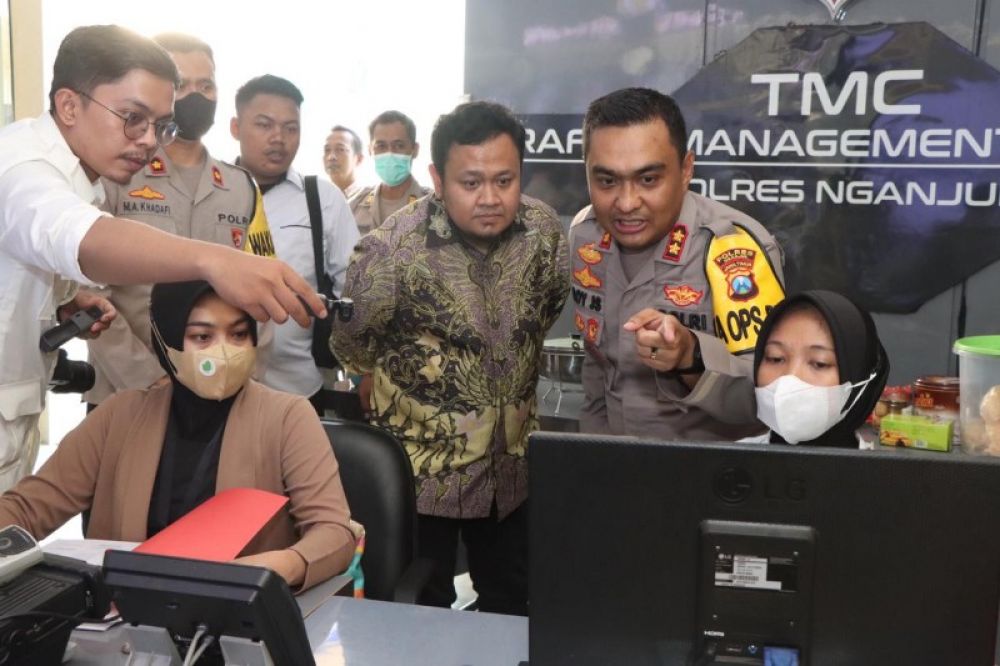 Komisi III DPR Apresiasi Kapolres Nganjuk melalui Program Wayahe Lapor Kapolres Via WhatsApp