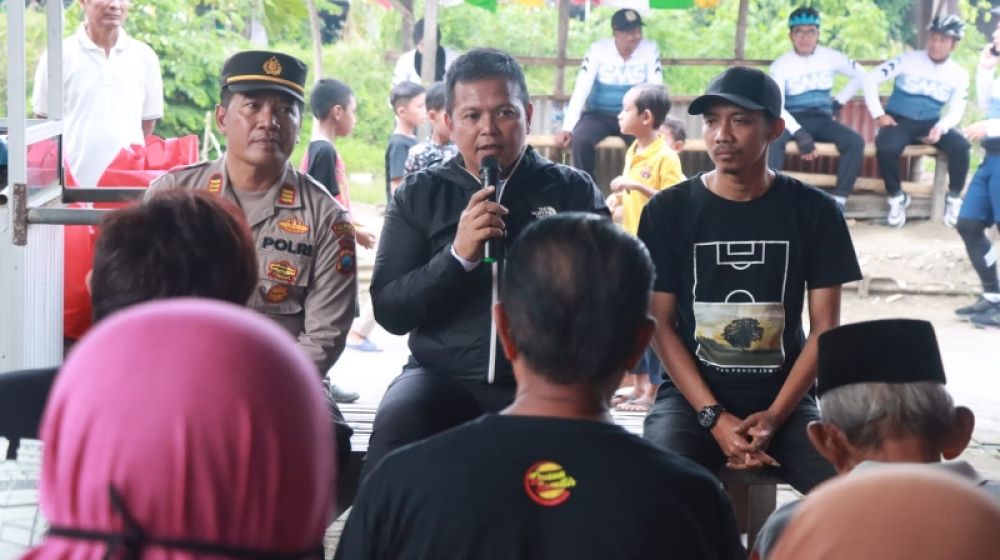 Kapolresta Sidoarjo, Kombes Pol Kusumo Wahyu Bintoro ngobrol bareng dengan masyarakat Kecamatan Sukodono terkait Kamtibmas. (Ist) 