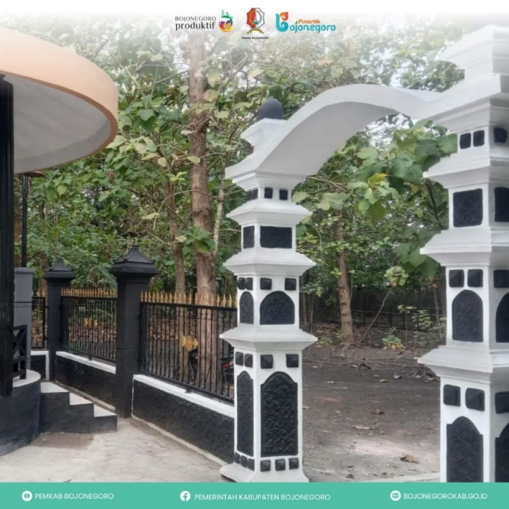 Sejak 2021, Pemkab Bojonegoro Rehab Pagar 13 Tempat Makam