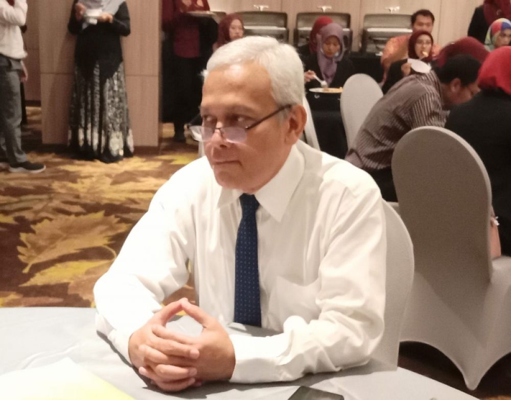 Rektor UISI Gresik, Prof Herman Sasongko. (Ist) 