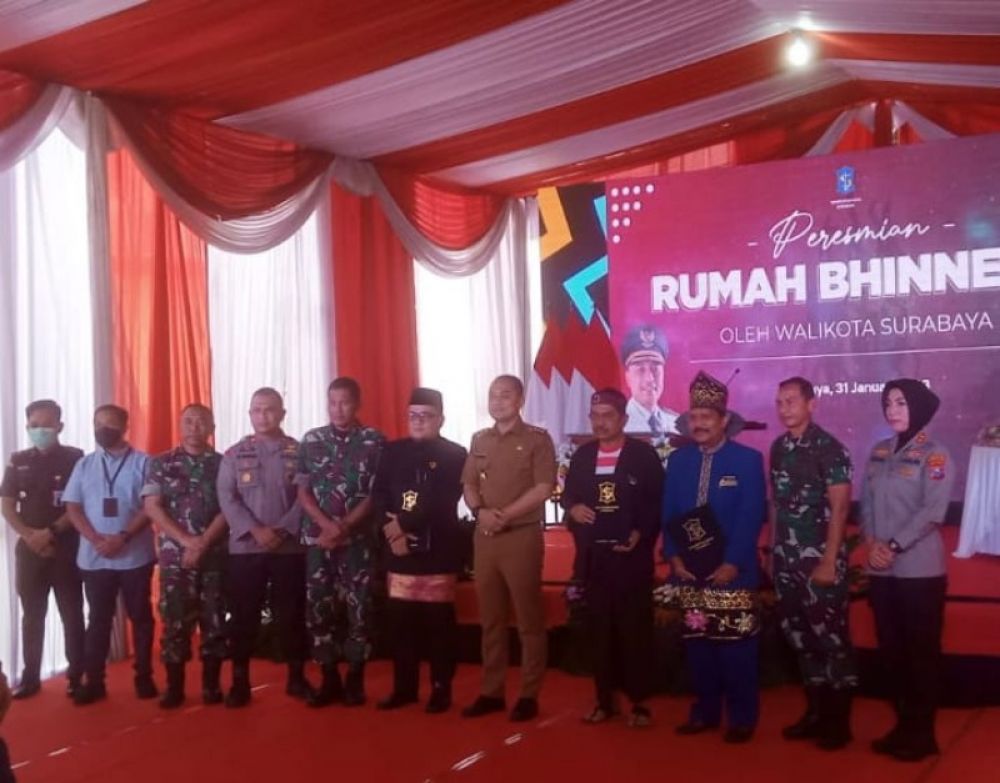 Wali Kota Surabaya Eri Cahyadi bersama Forkopimda saat meresmikan Rumah Bhinneka. (Ist) 