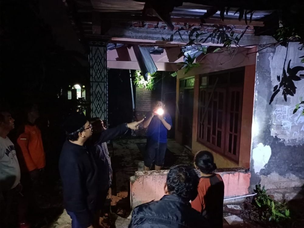Rumah Warga Durung Banjar Rusak Disapu Angin Kencang