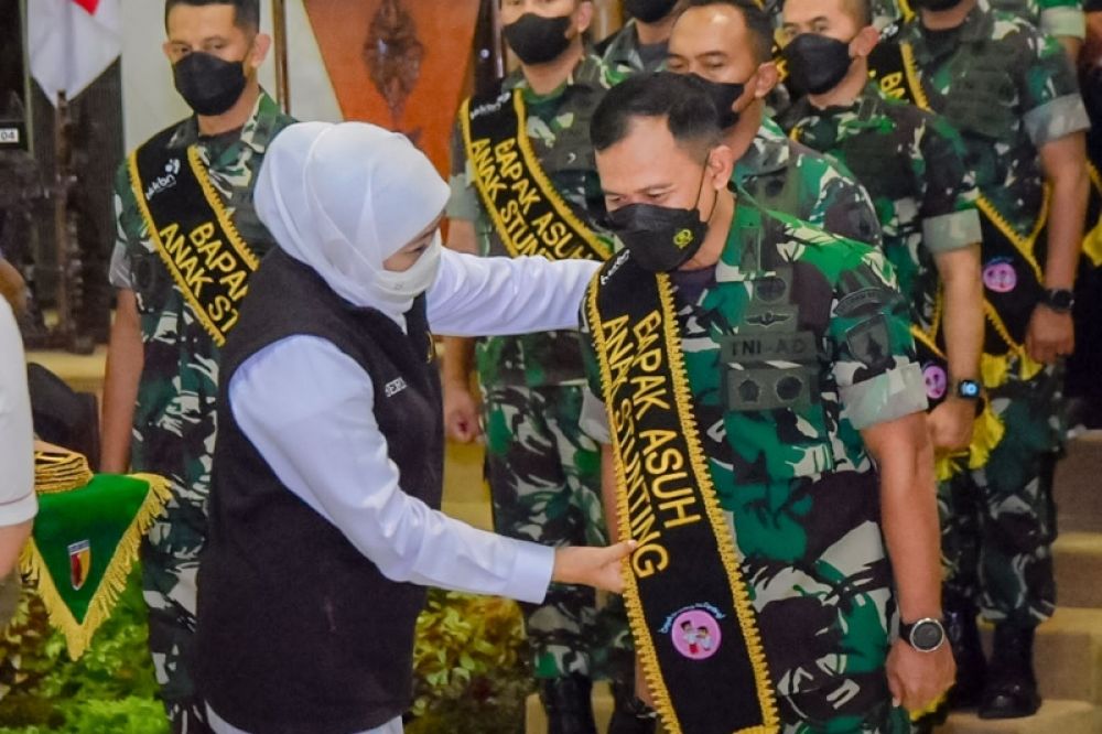 Gubernur Khofifah Apresiasi Bakti TNI Untuk Jatim Bangkit