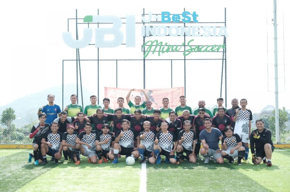 Gebyar Porwanas, SIWO Batu Tanding Mini Soccer Polres Batu dan Senkom