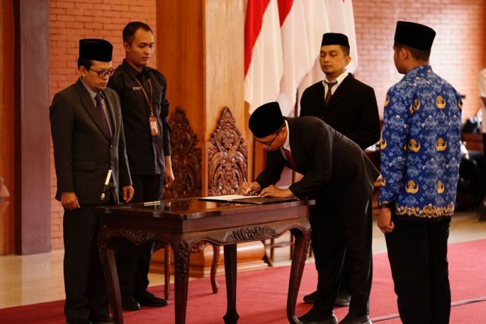98 CPNS Angkatan 2021 Terima SK Wali Kota Mojokerto