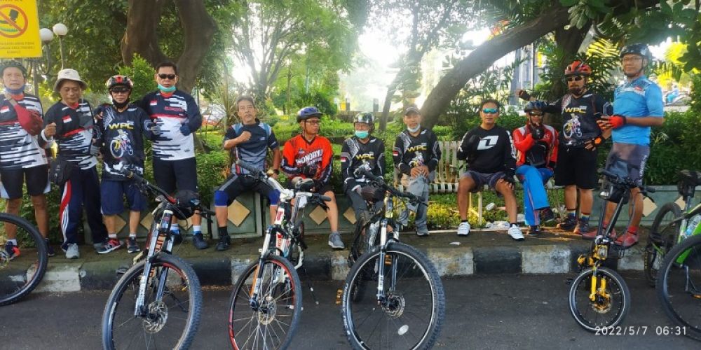 Para pegowes group Semongko dan WPC sedang beristirahat. (foto: ali) 