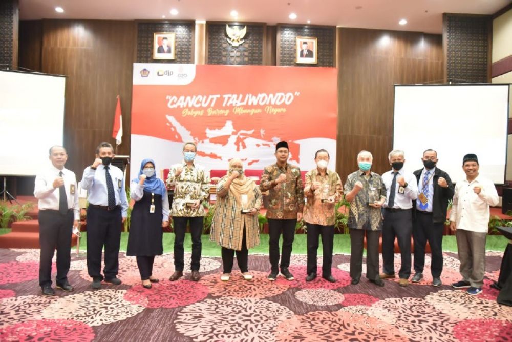 Bupati Sidoarjo Muhdlor Ali hadiri Gathering DJP Jatim II bersama para wajib pajak di hotel Fave Sidoarjo. (Ist) 