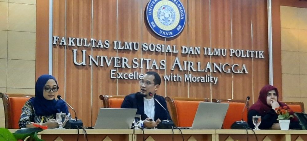 Dr Hafiz Salae dan Dr Yasmin Sattar dari Universitas Prince of Songkla, Thailand, memberikan kuliah tamu dengan tajuk Politics of Muslim Minority in Thailand. (Ist) 