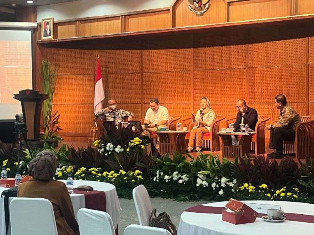 Ketua Dewan Koperasi Indonesia (Dekopin) Dr Sri Untari Bisowarno, MAP menjadi narasumber dalam acara seminar di Auditorium Widya Graha, Kampus BRIN, Jakarta. (Ist) 