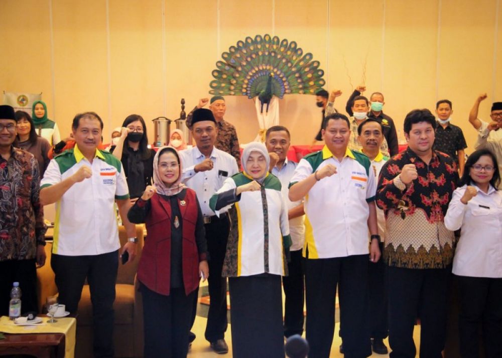 Sri Untari saat menghadiri eacara Akrindo bertempat di Ballroom Hotel Royal Orchid, Kota Batu,(ist) 