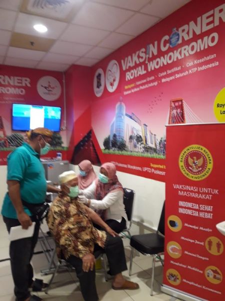 Jelang Peralihan Pandemi Menuju Endemi, Puskesmas Ngagel Rejo Aktif Lakukan Vaksinasi