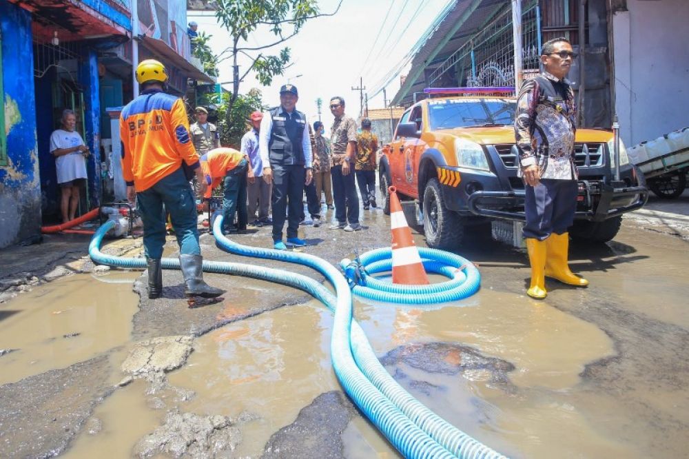 Respon Cepat Tambal Jalan Berlubang di Kureksari Waru