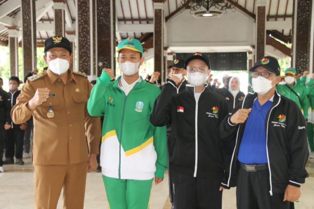 Wabup Sidoarjo, H Subandi melepas Atlet Kormi di Pendopo Delta Wibawa Sidoarjo. (ist) 