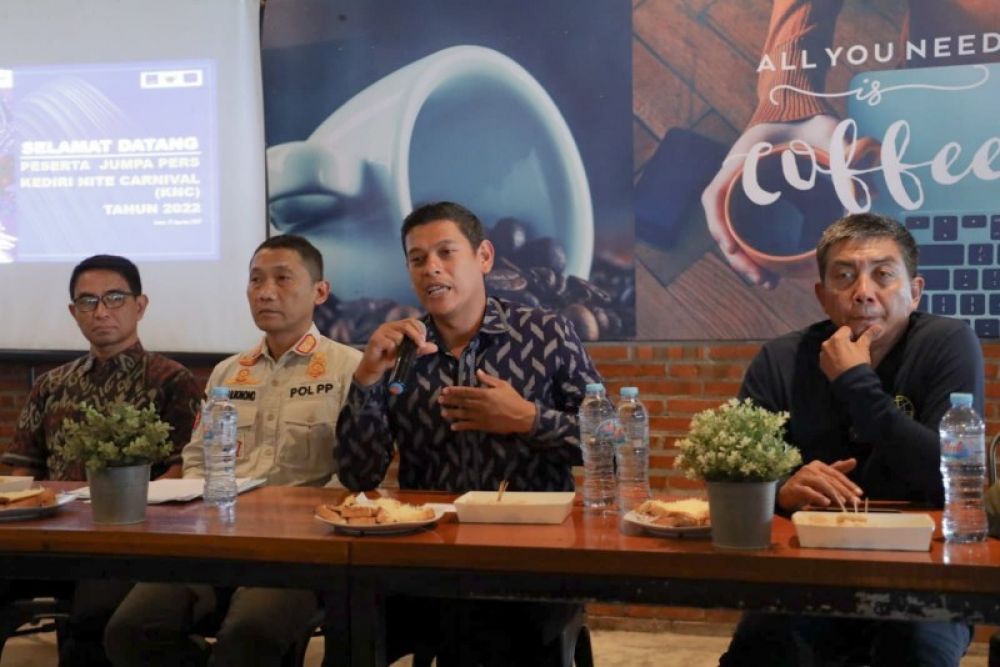 Wali Kota Kediri Ajak Masyarakat Meriahkan Kediri Nite Carnival